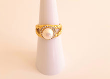 Load image into Gallery viewer, Pearl Sailor Rope Ring

