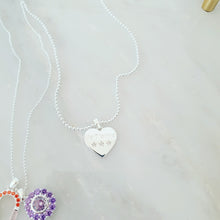 Load image into Gallery viewer, Je T&#39;aime Heart and Ball Chain Choker

